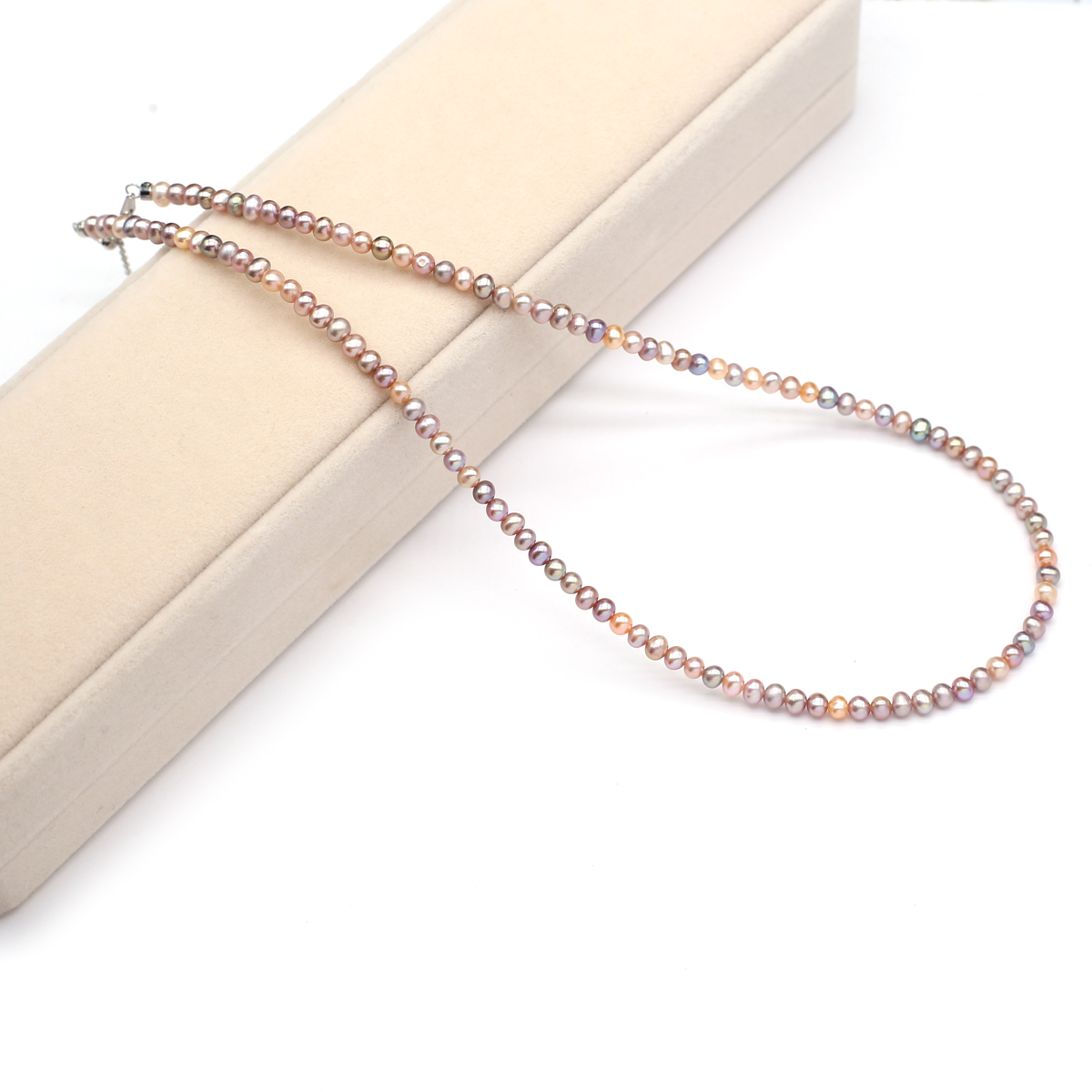 Collier de perles d'eau douce  - Beading avis et prix